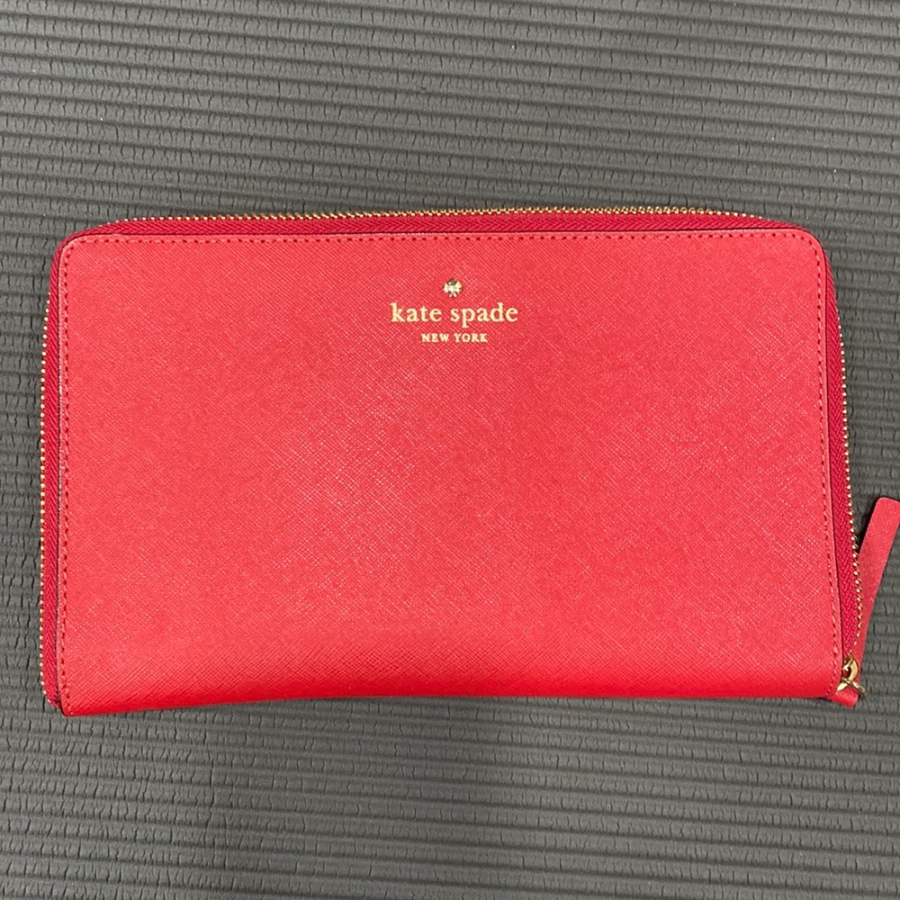 Kate Spade Travel Wallet